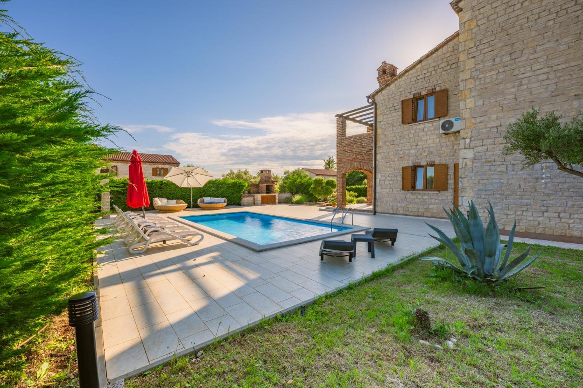 Villa Sonne In Paradis Butkovici  ภายนอก รูปภาพ